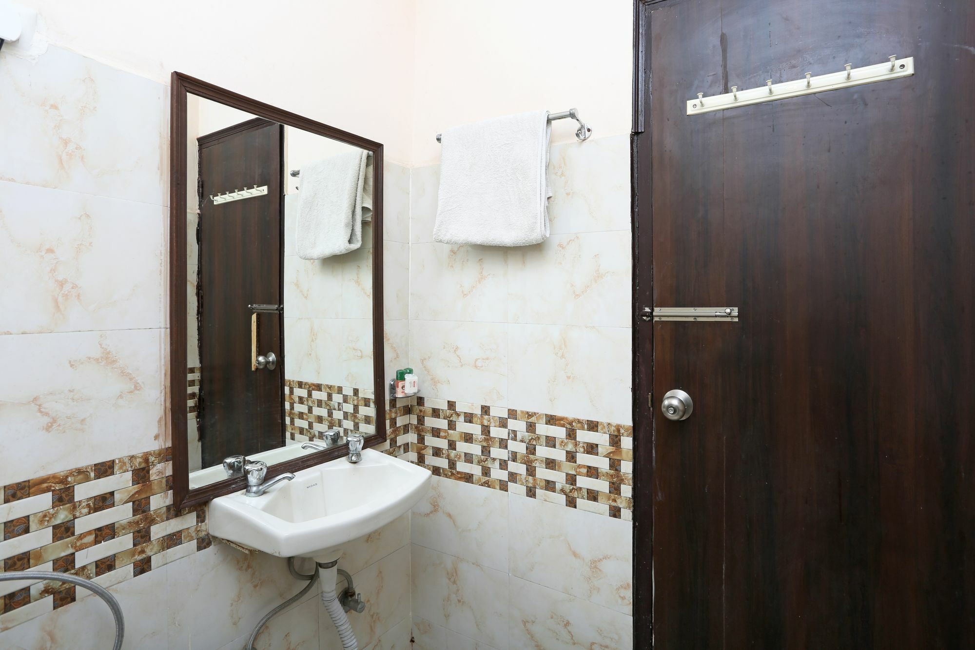 Super Hotel O Mahal Нью-Дели Экстерьер фото